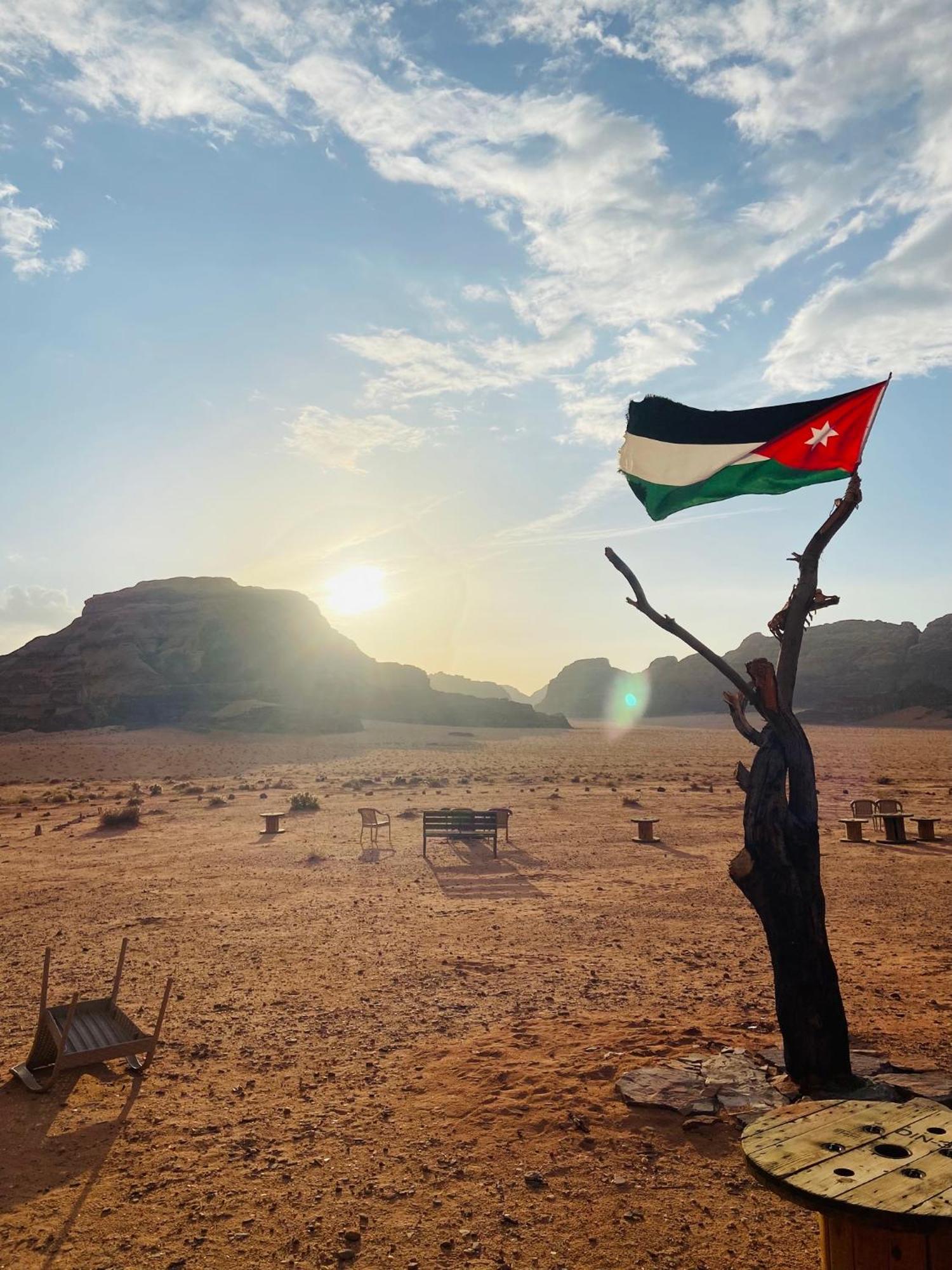 Wadi Rum Bedouin Heart Camp المظهر الخارجي الصورة